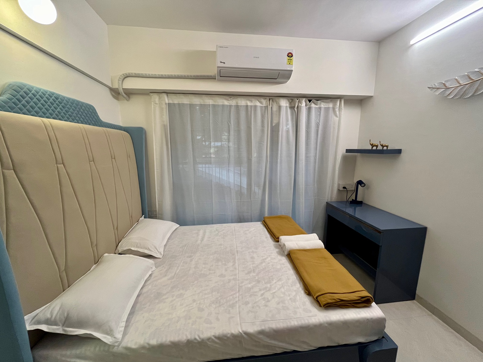 Asthetic 1BHK Apartment in Kandivali East