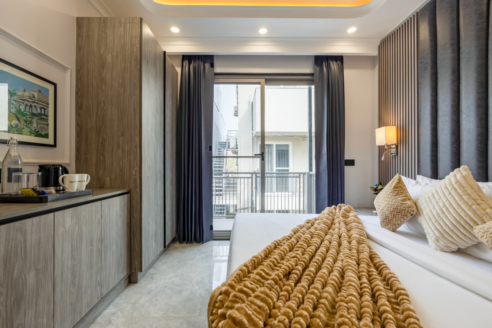 Luxury 1 Bedroom Apartment