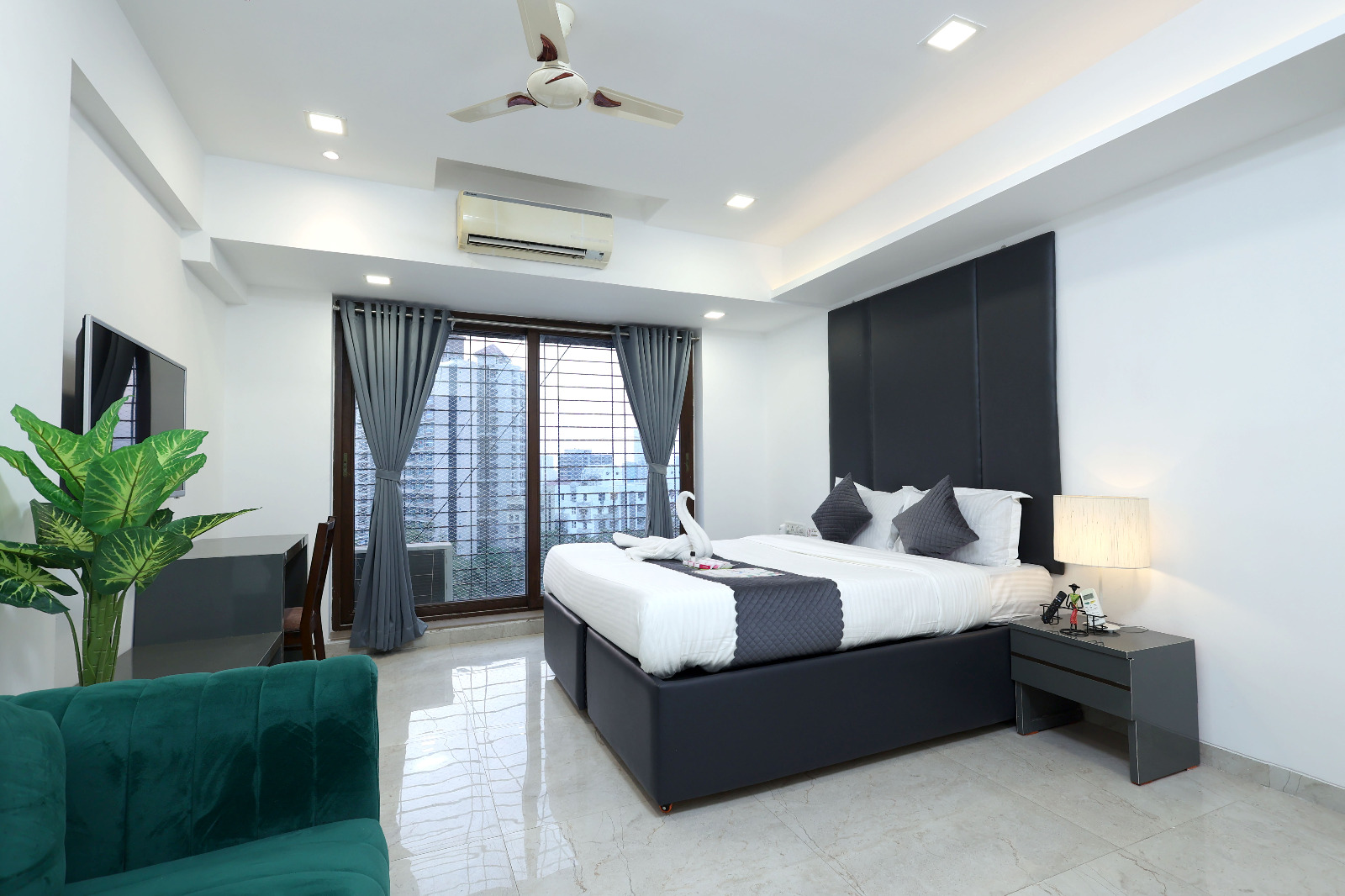 4 Bedroom Apartment in Govind Nagar