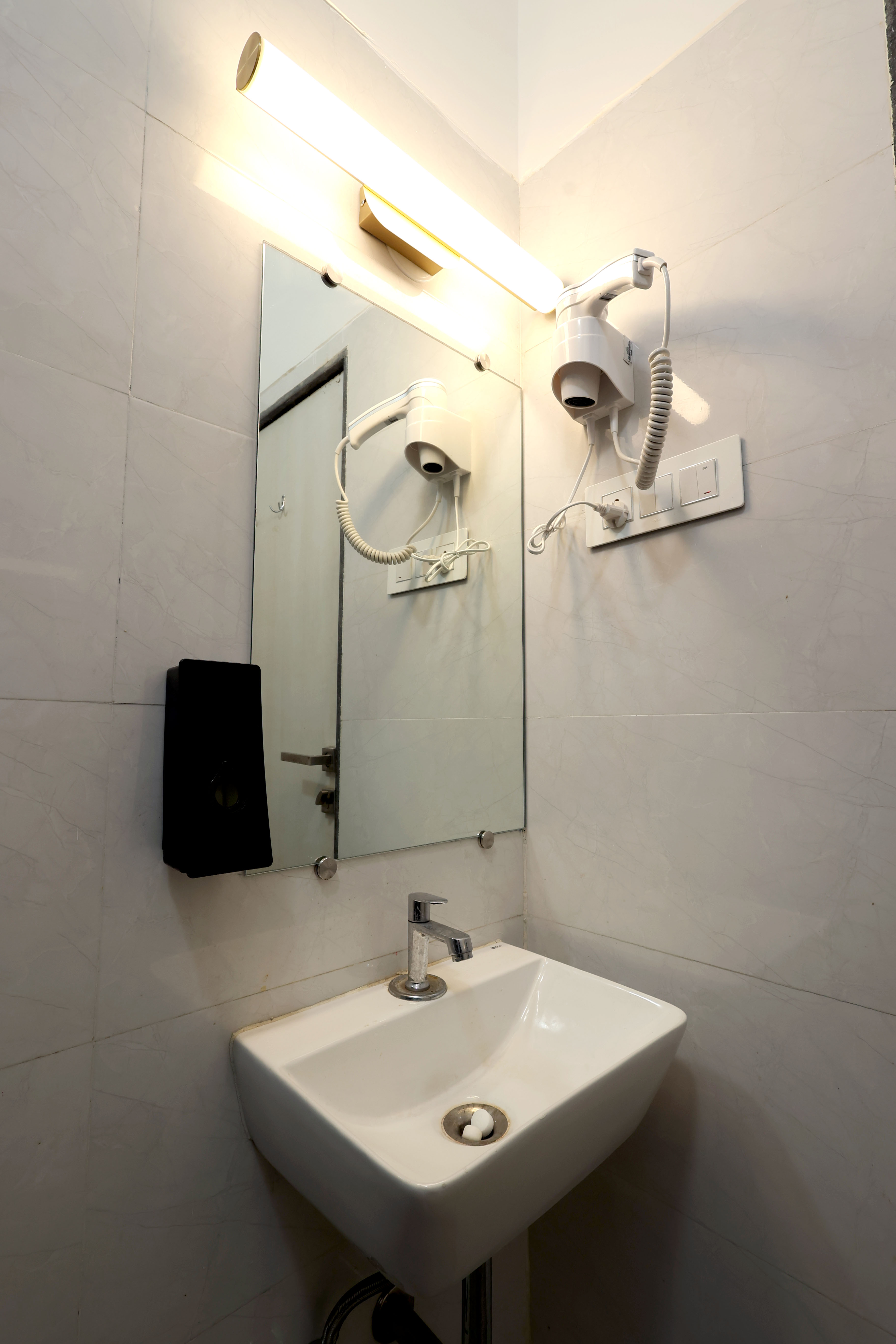 2 Bedroom Apartment near MIDC Andheri