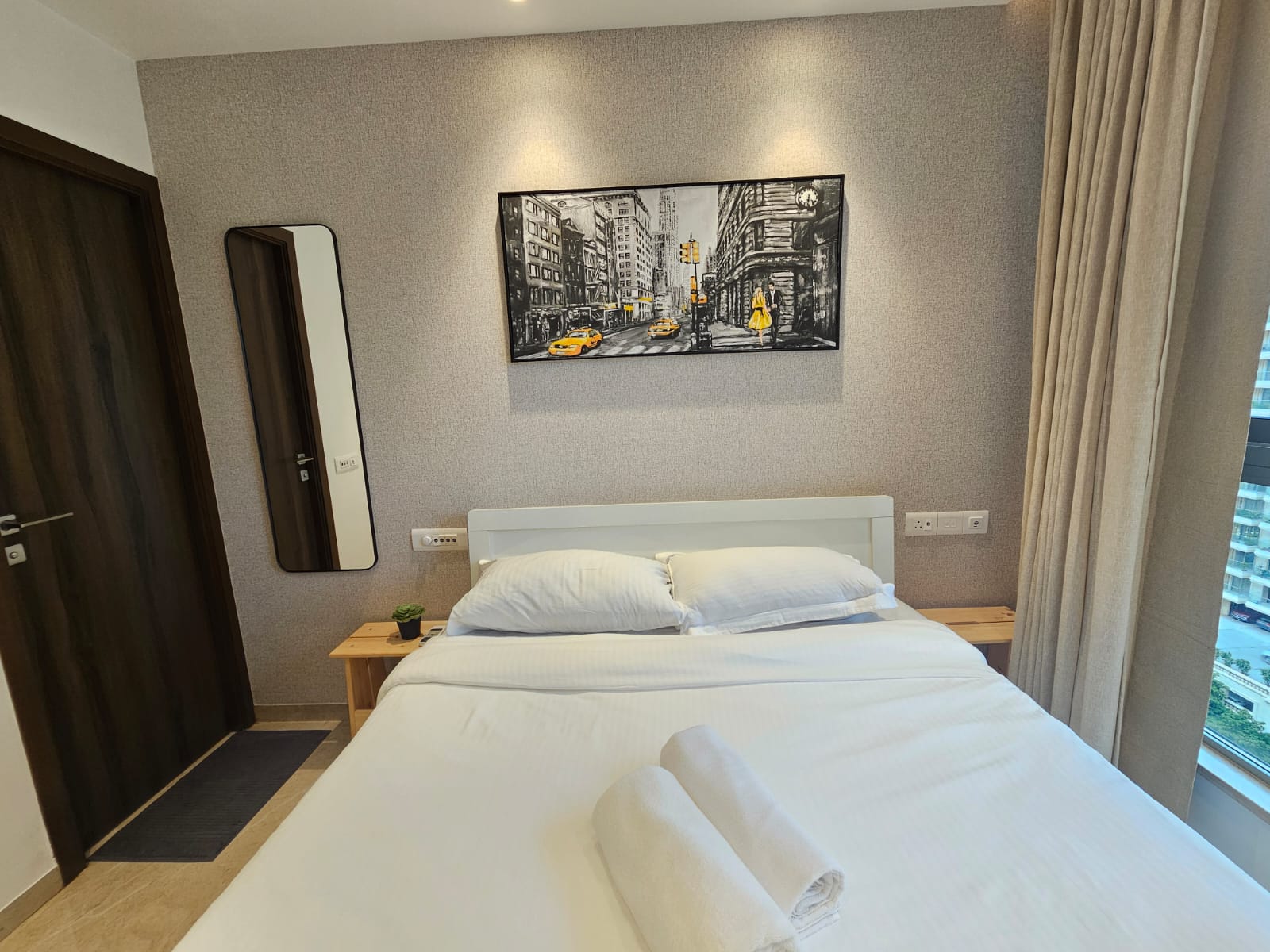 Luxury 1 Bedroom Apartment in Powai