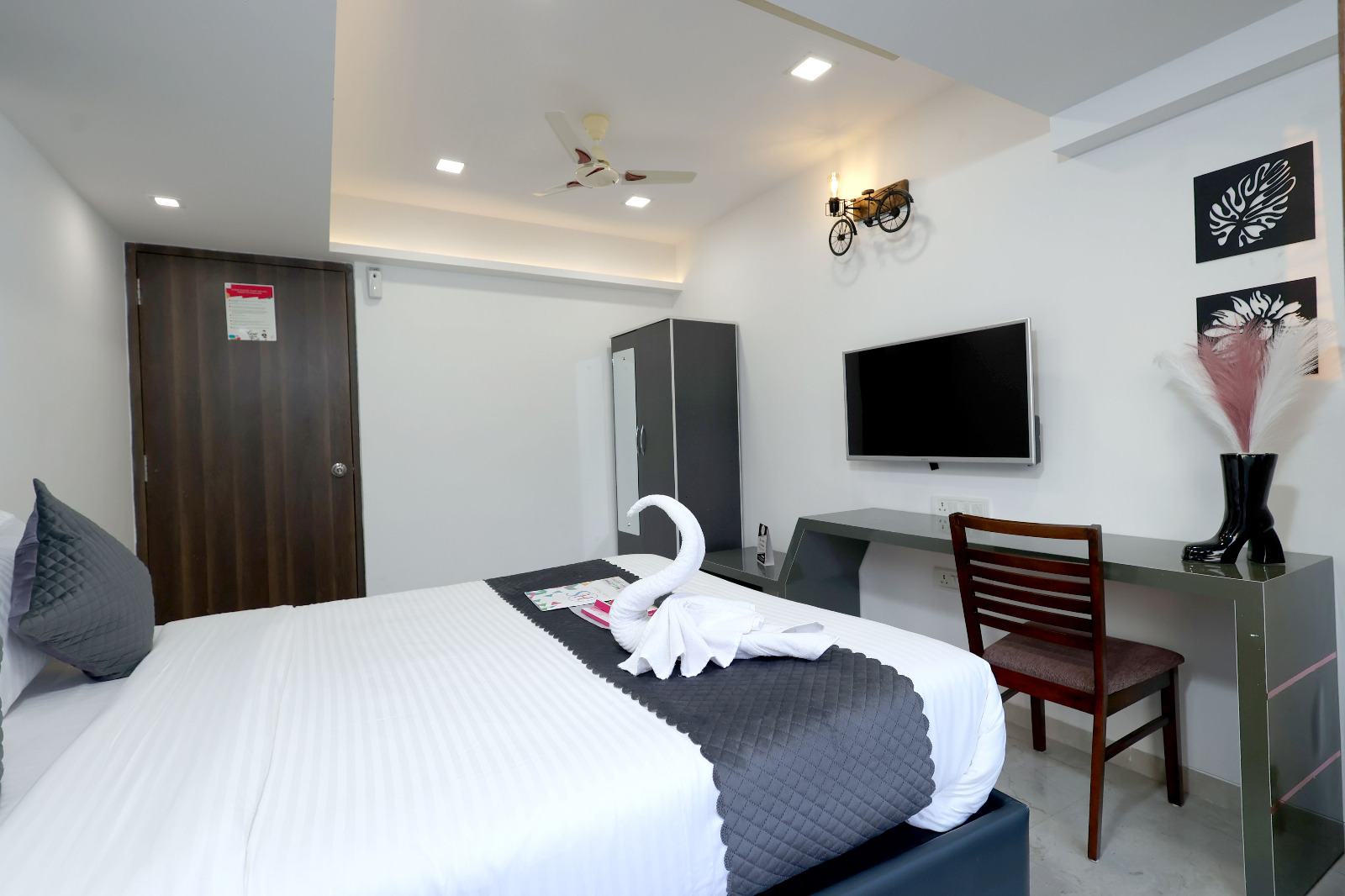 4 Bedroom Apartment in Govind Nagar