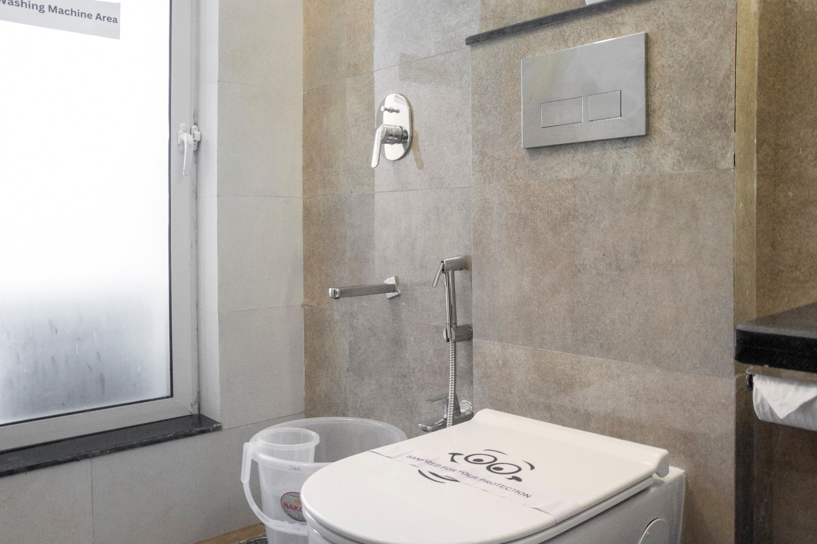 Royal 2 Bedroom Apartment in Malad East