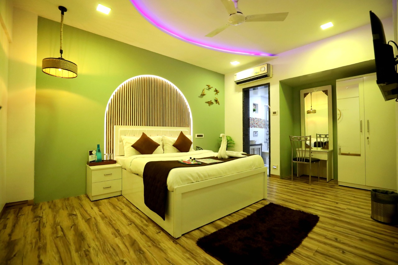4 Bedroom Exotic Villa with Swimming Pool in Asha Nagar Kandivali