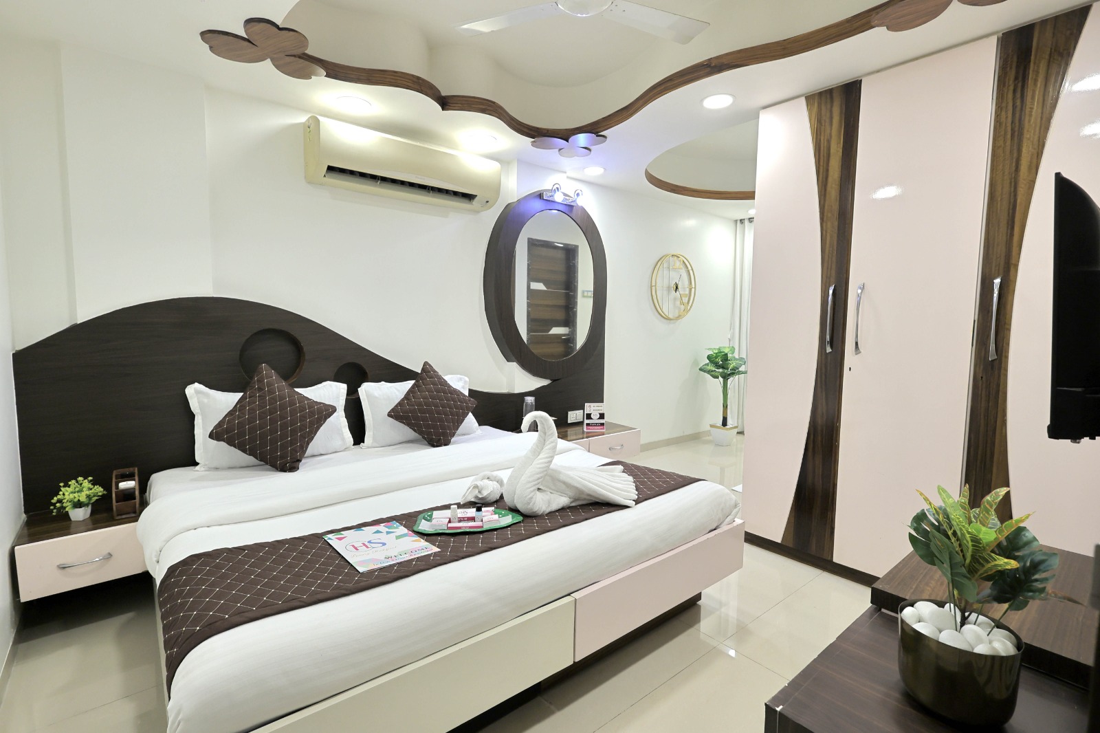 Luxurious 4 Bedroom Apartment in Gorai