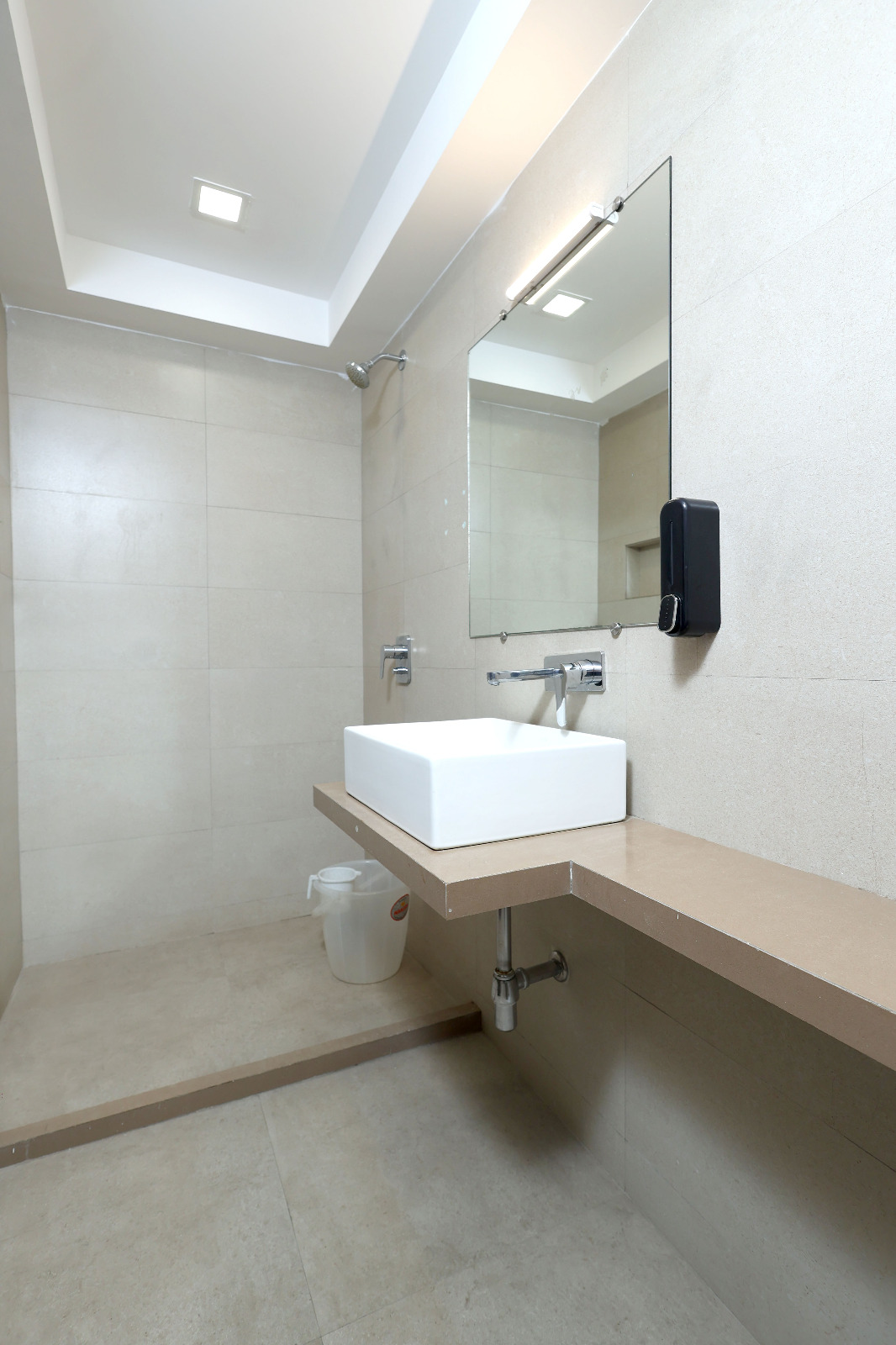 4 Bedroom Apartment in Govind Nagar