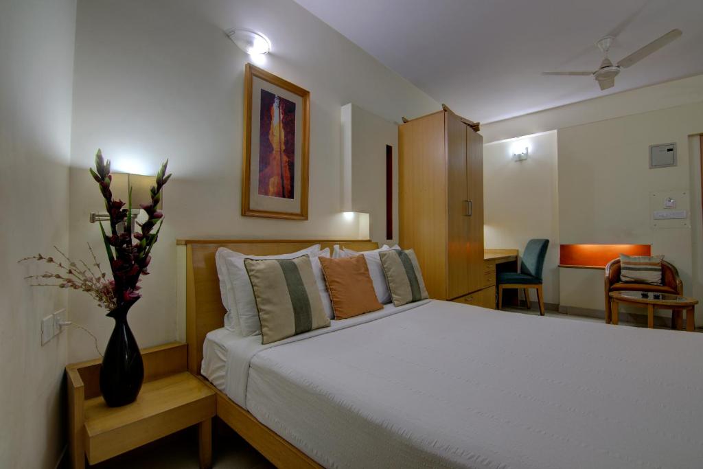 Elite Serviced Apartment