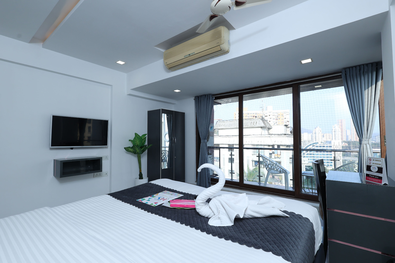 4 Bedroom Apartment in Govind Nagar