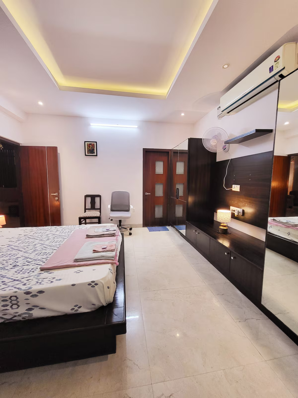 Studio Apartment in Multi Sharing Unit