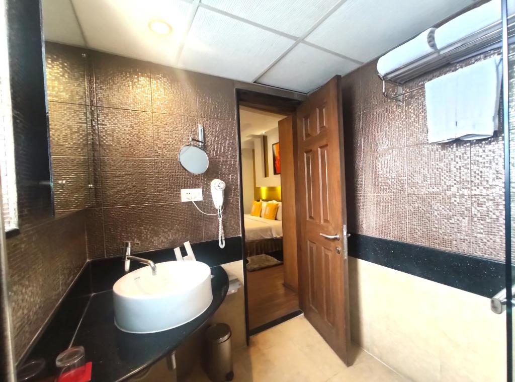 Aesthetic Stays in Electronic City