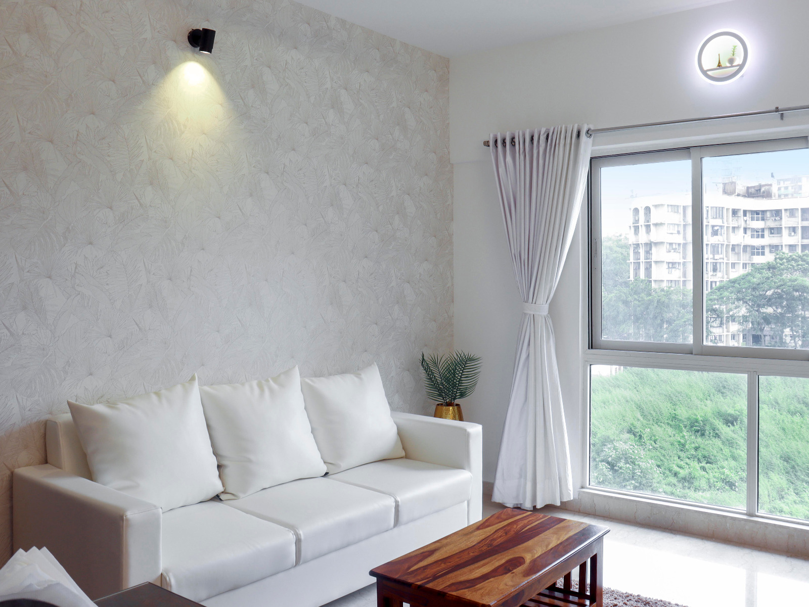 Royal 2 Bedroom Apartment in Malad East