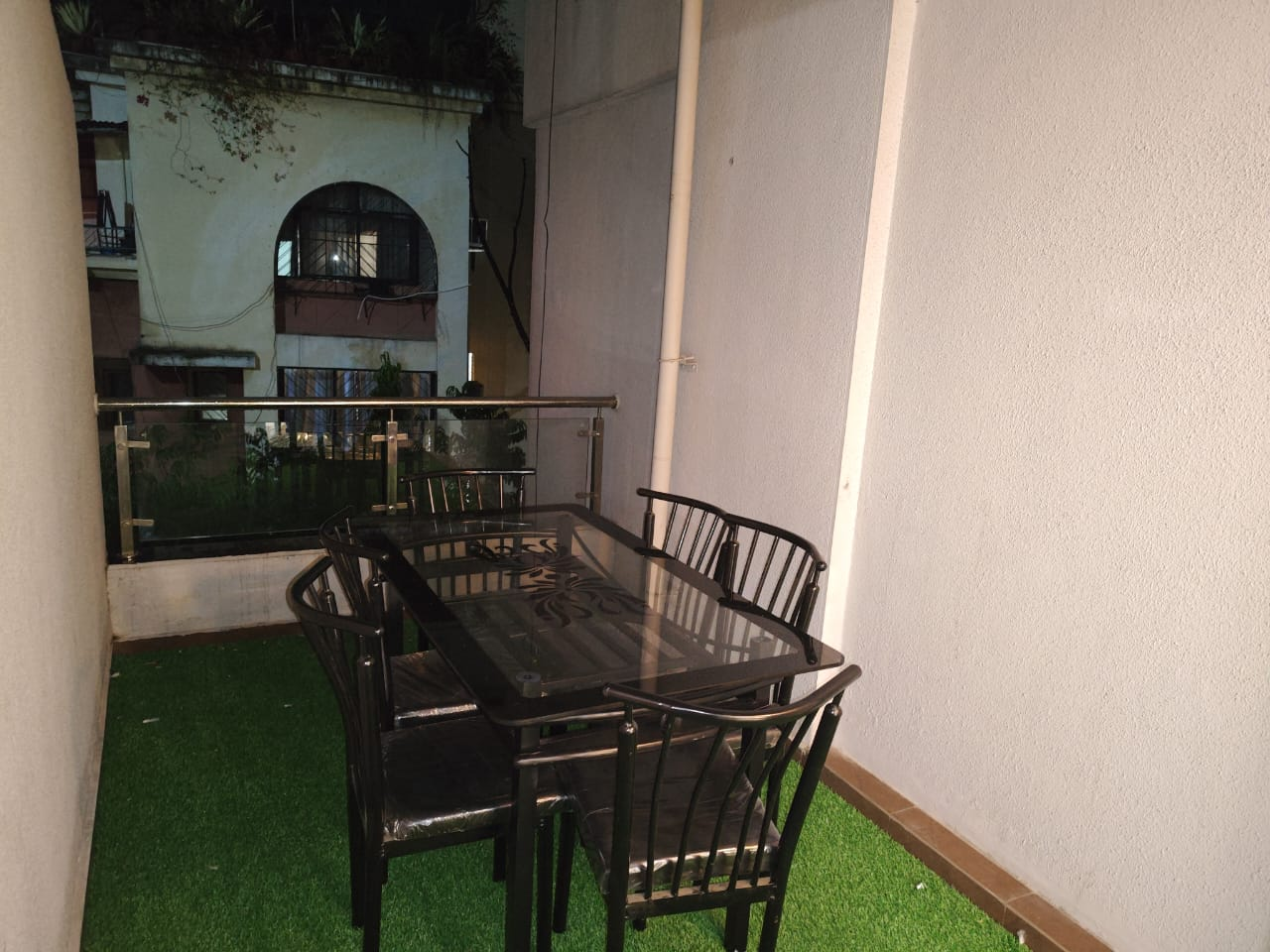 Contemporary 3 Bedroom Serviced Apartment