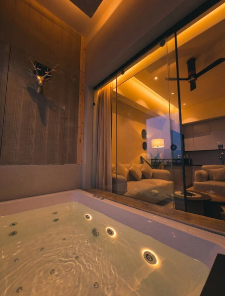 Royal 1 Bedroom Apartment