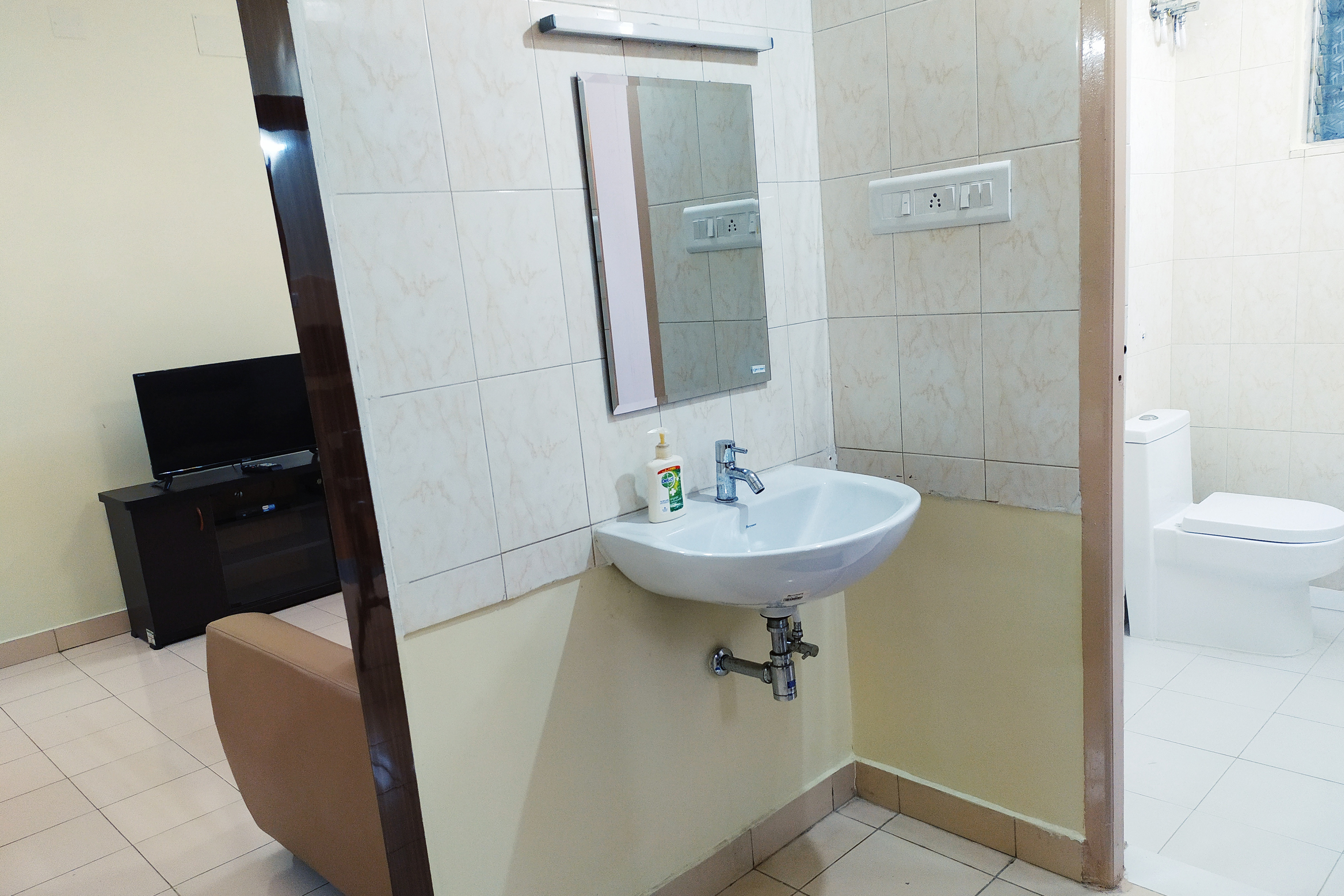 Luxury 2 Bedroom Apartment in Anna Nagar