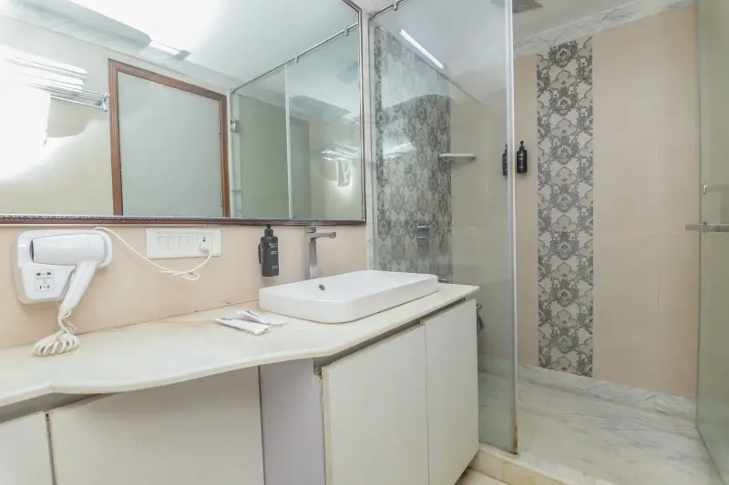 Premium Studio Apartment in Safdarjunj