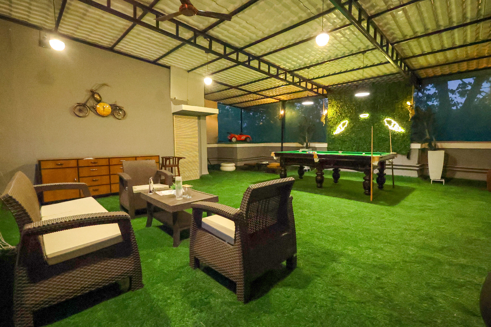 Presidential 5 Bedroom Villa in Kandivali East
