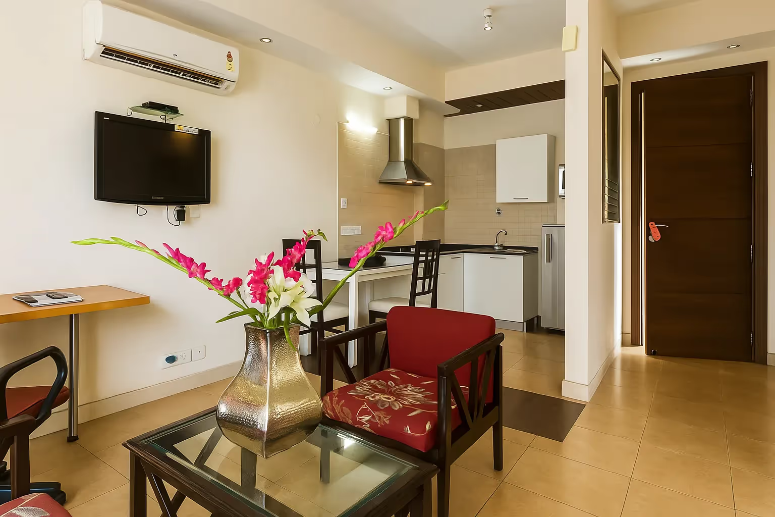 Luxury 1 Bedroom Apartment near Huda Metro Station