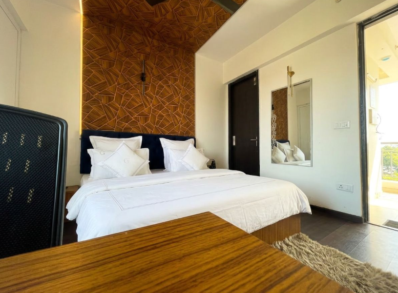 Exclusive 1 Bedroom Apartment