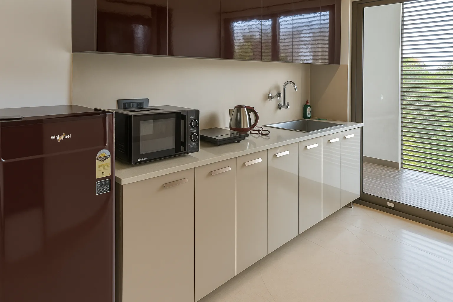 Spacious Studio Apartment in Sushant Lok 1