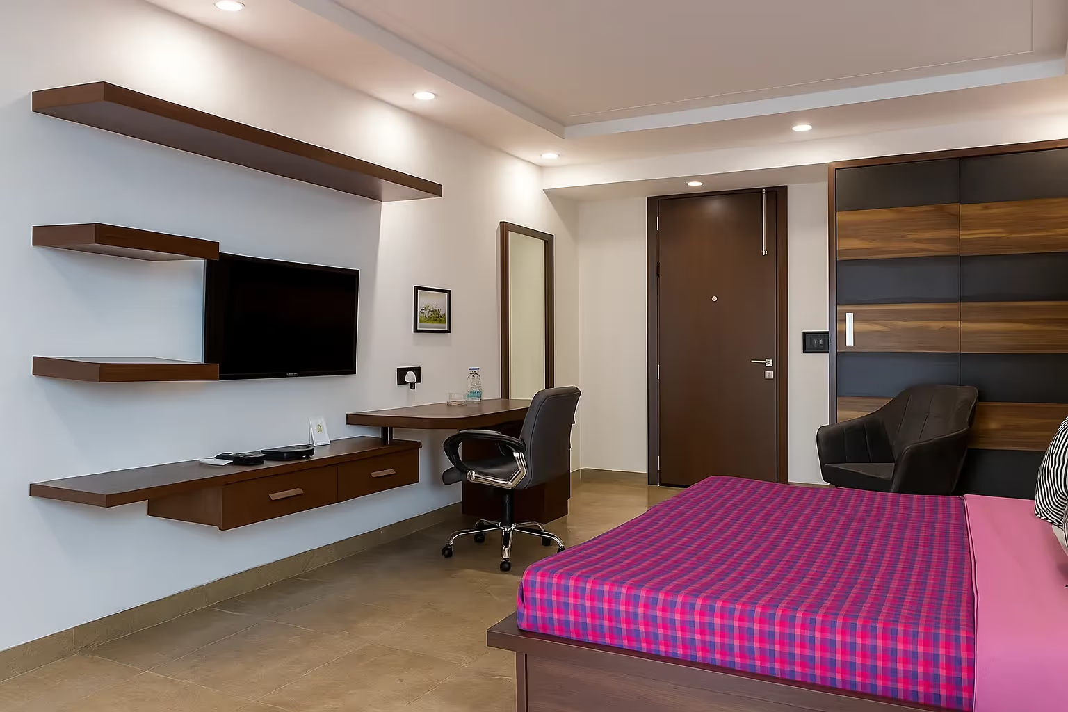 Premium Studio Apartment near IFFCO Chowk