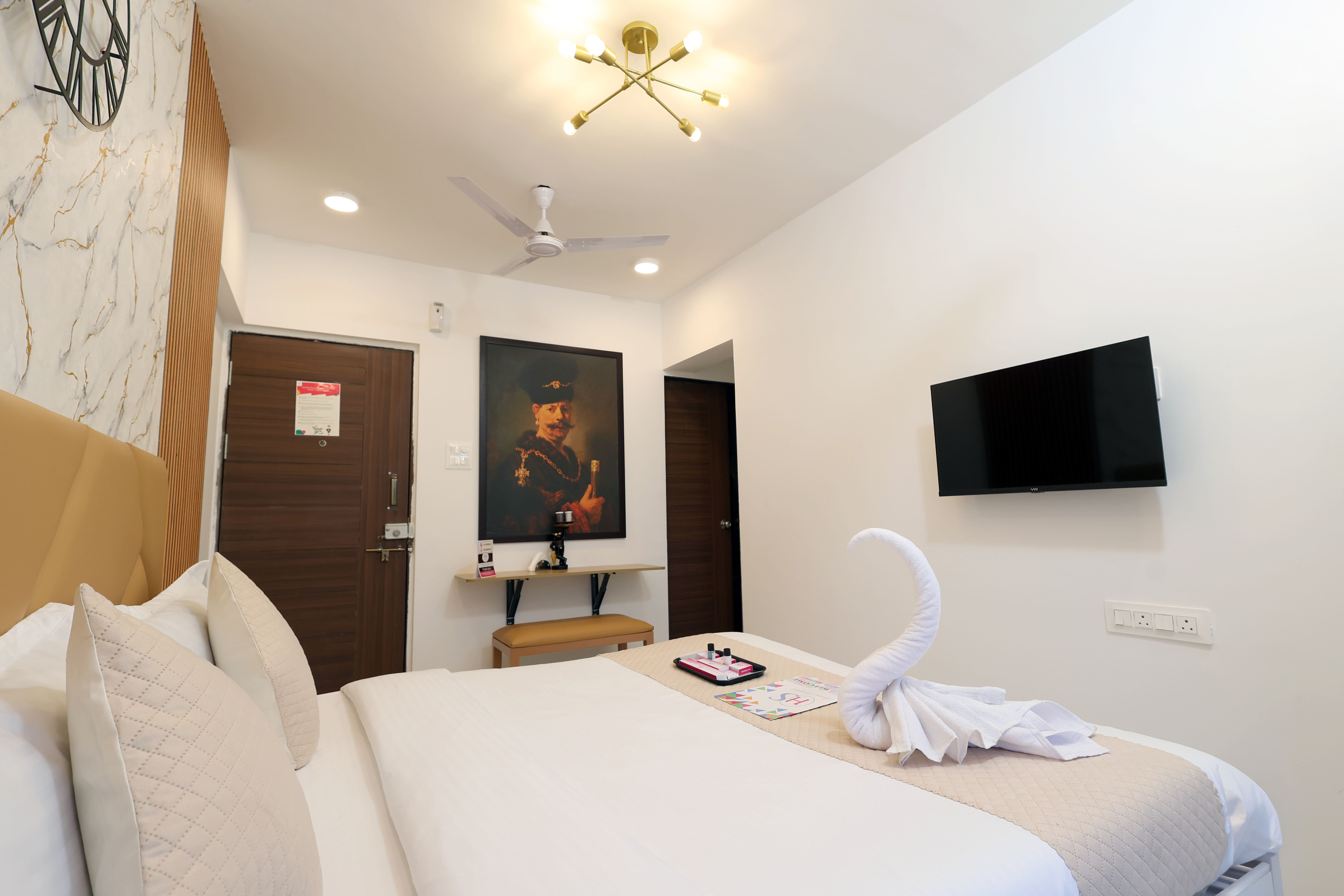 King Studio Apartment in Jogeshwari East