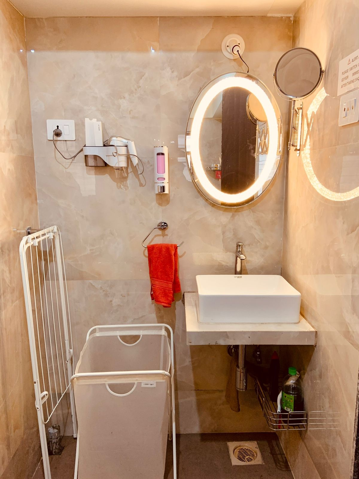 Asthetic Studio Apartment in Kandivali East