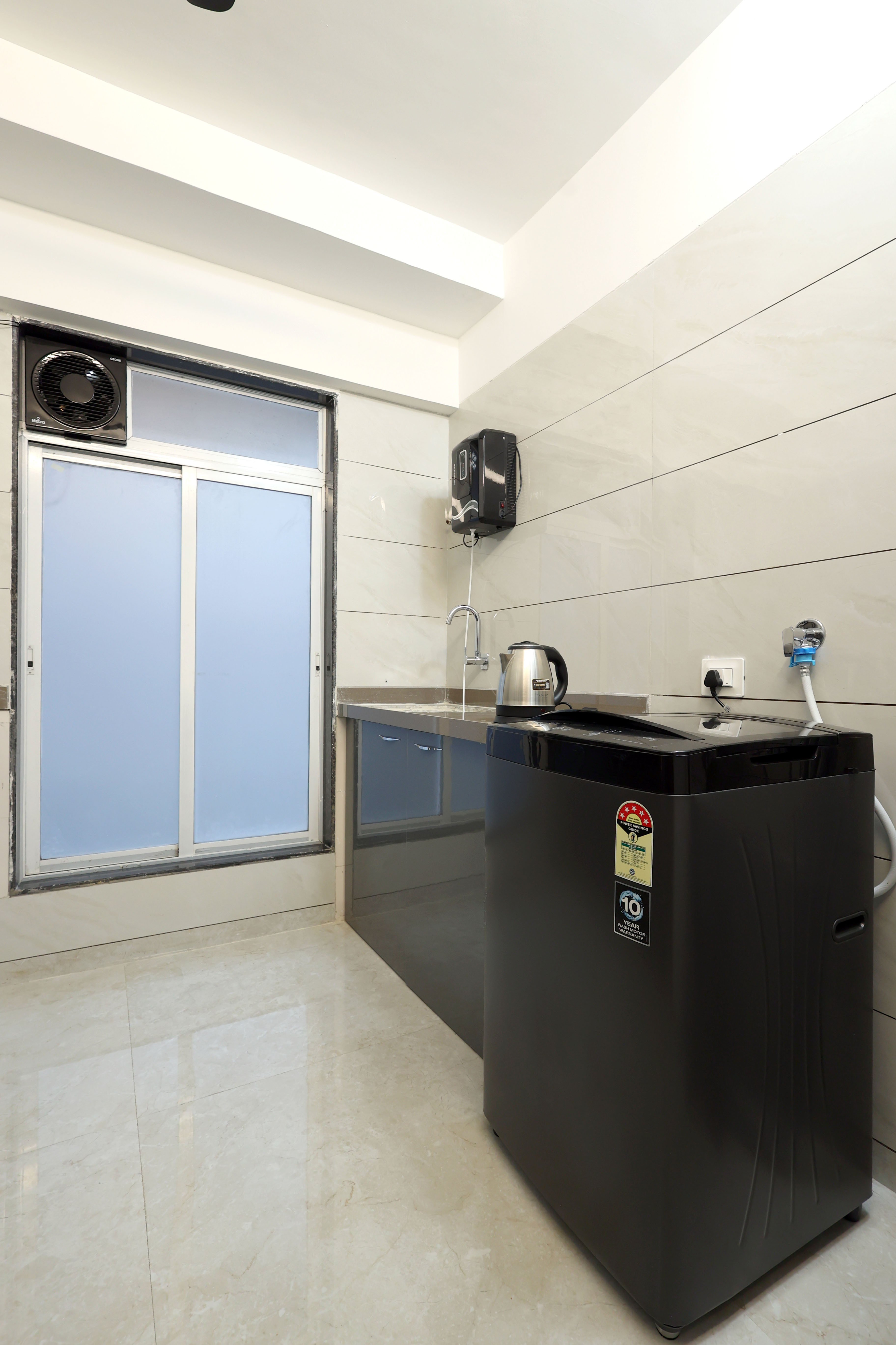 Spacious 1 Bedroom Apartment in Jogeshwari East