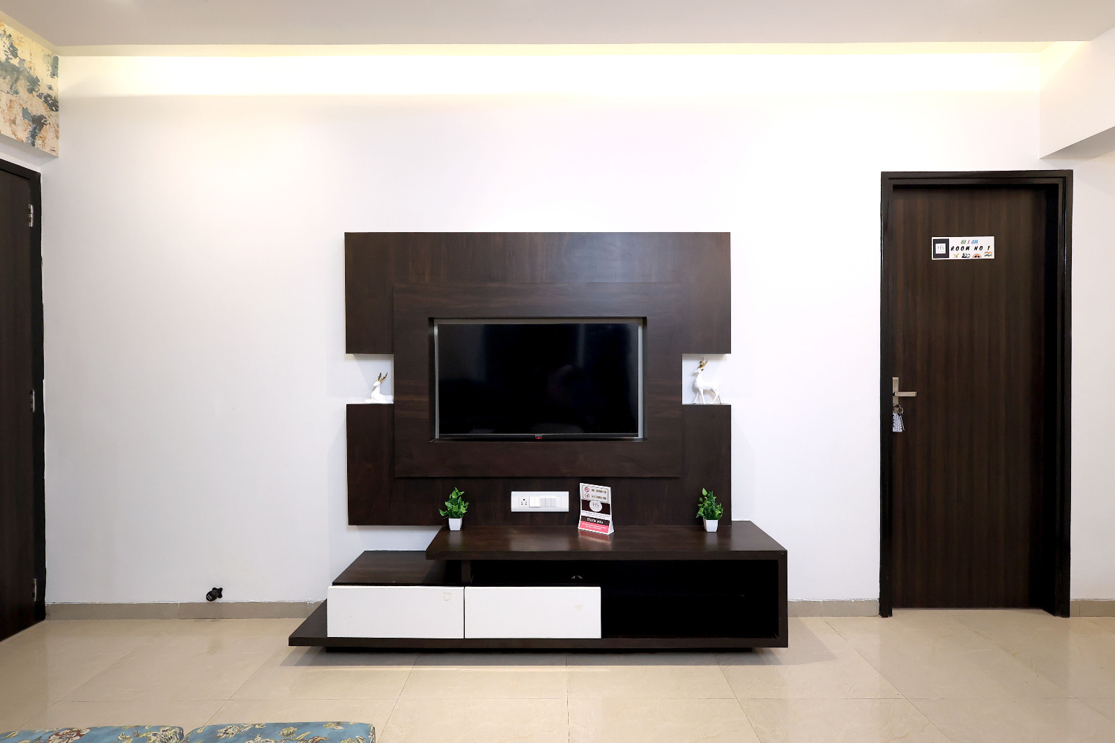 Deluxe 3 Bedroom Serviced Apartment near MIDC Andheri