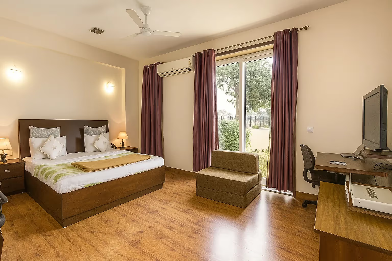Luxury 2 Bedroom Apartment Near Huda Metro Station