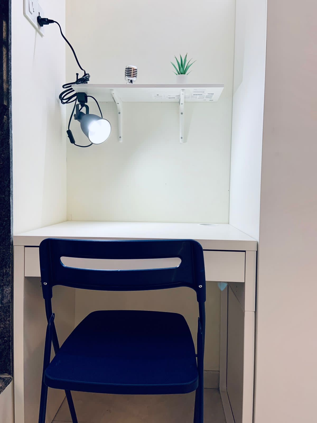 Asthetic Studio Apartment in Kandivali East