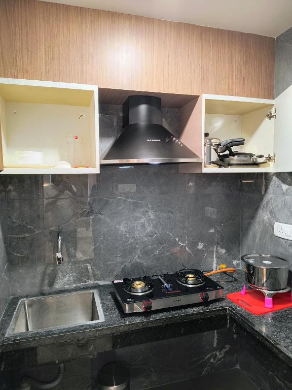 Comfortable Studio Apartment on Greams Road