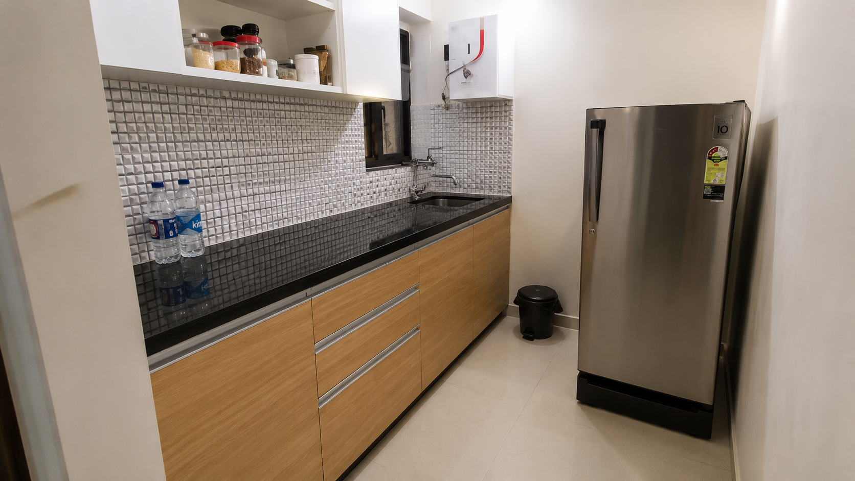 1 Bedroom Serviced Apartment in Malad East