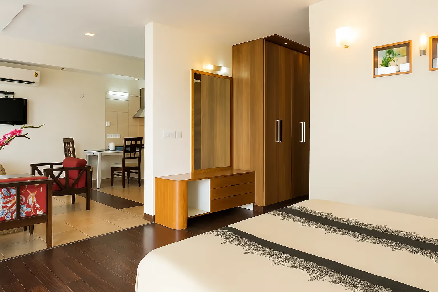 Luxury 1 Bedroom Apartment near Huda Metro Station
