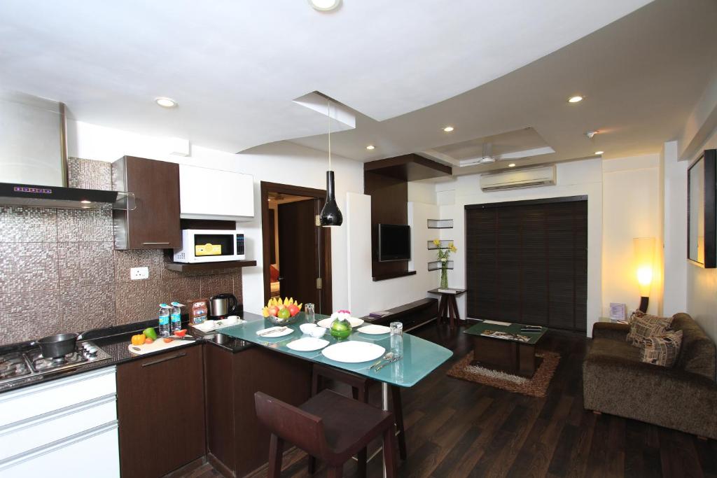 Luxury Noble Apartment near Langfold Garden