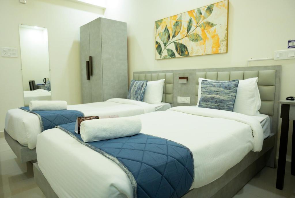 Luxury Suites in Hitech Area