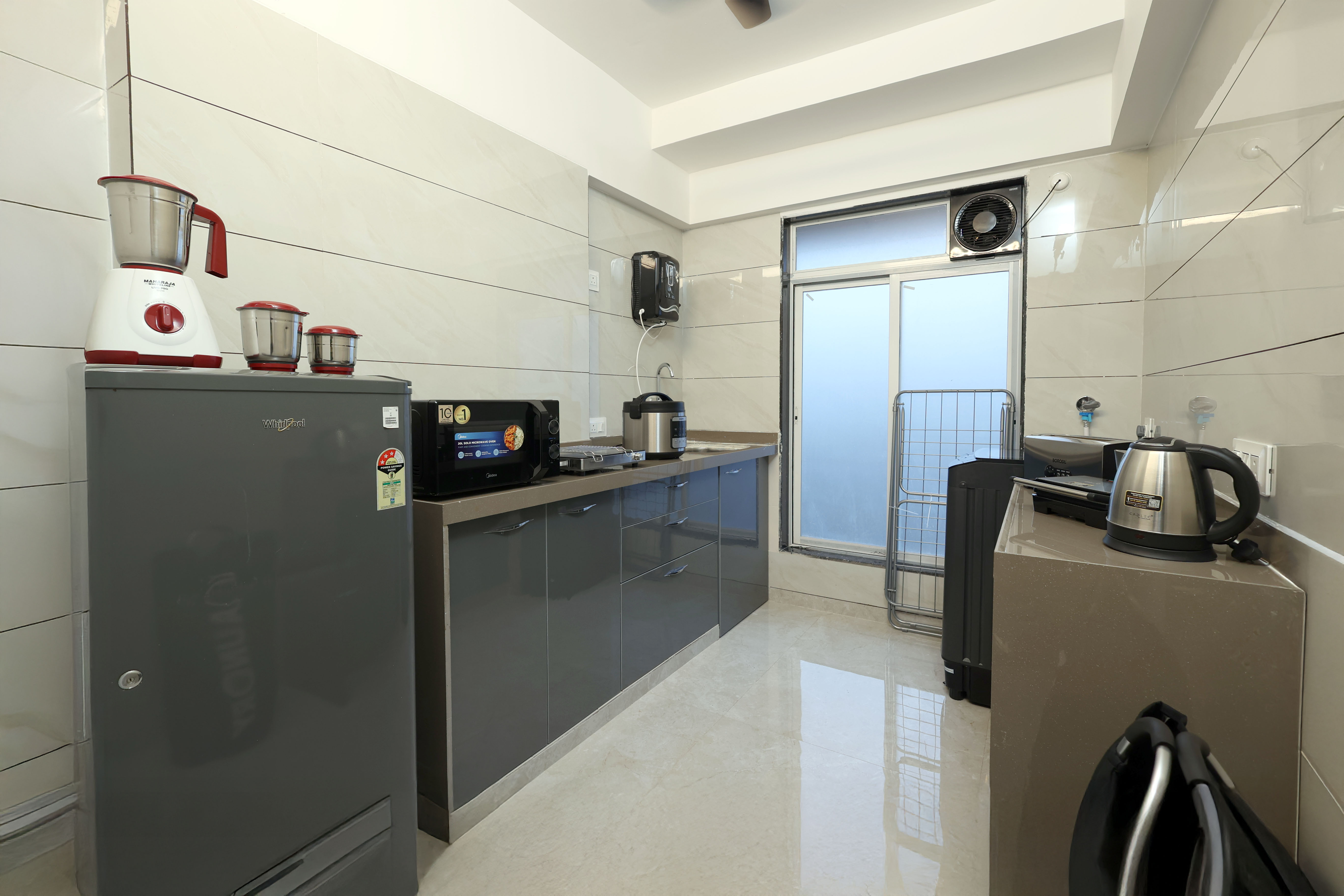 King Studio Apartment in Jogeshwari East