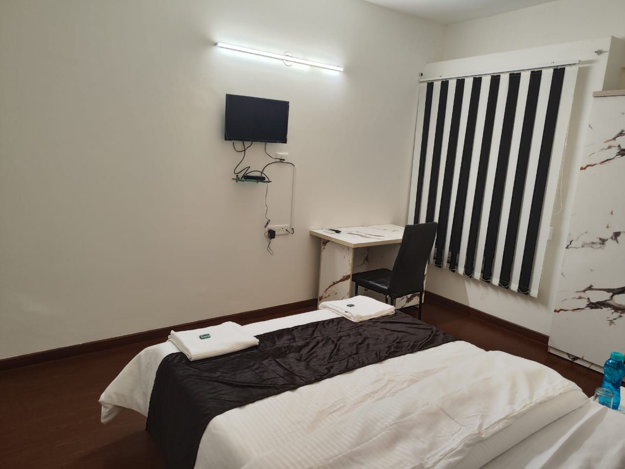 Contemporary 3 Bedroom Serviced Apartment