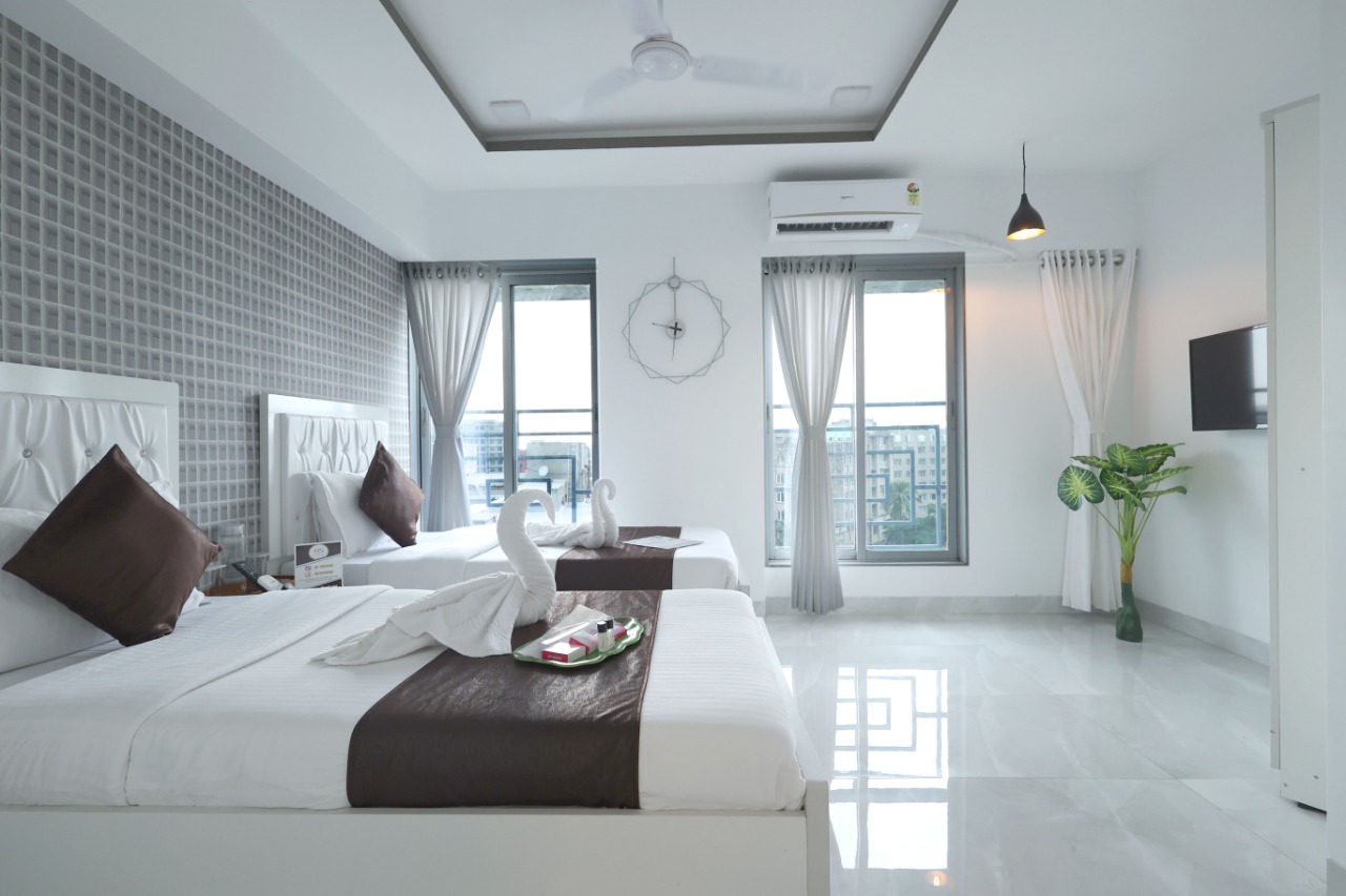 2 BR Homestsay in J B Nagar Andheri