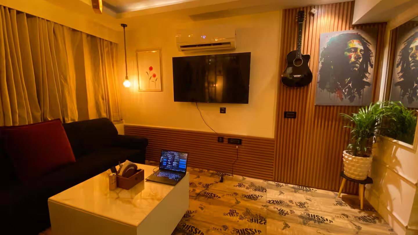 Luxury Studio Apartment in Ghaziabad