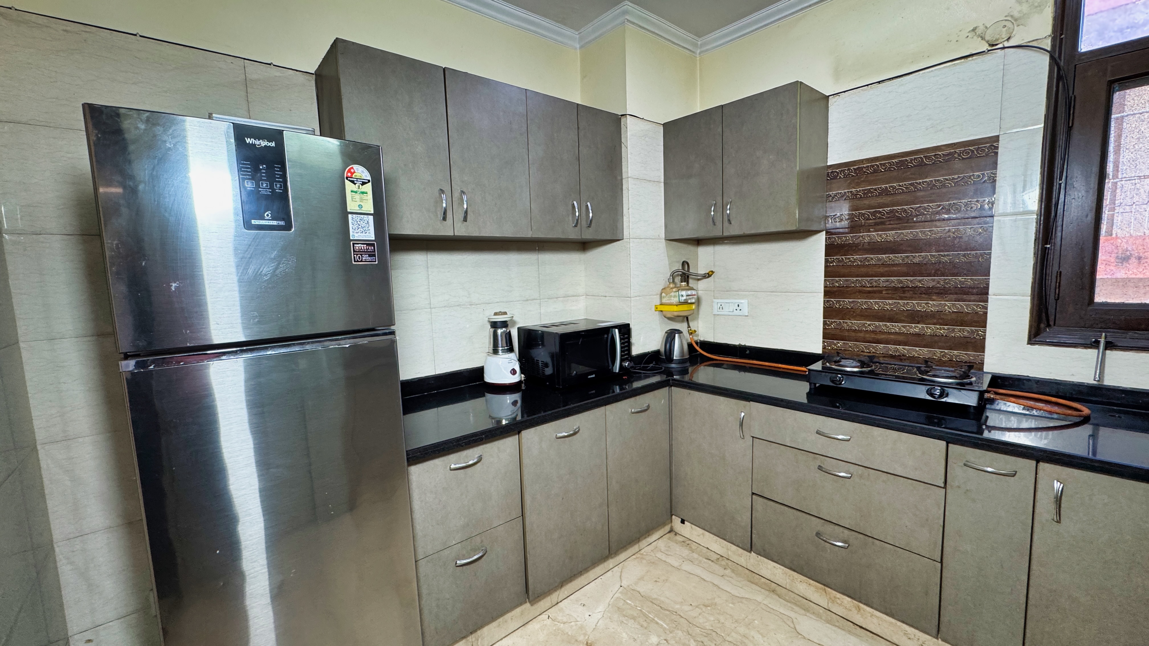 Spacious 2 BHK in Saket