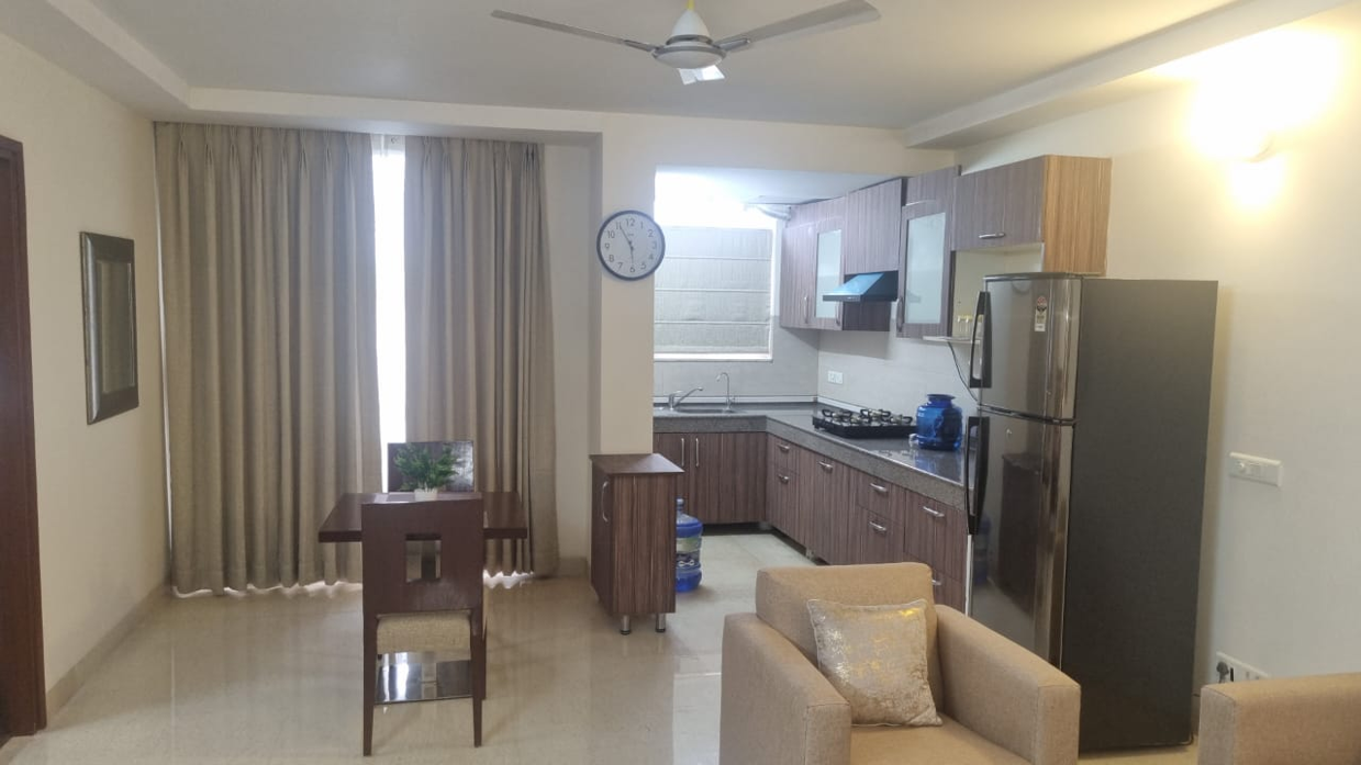2 BR Serviced Apartment in DLF Phase 2