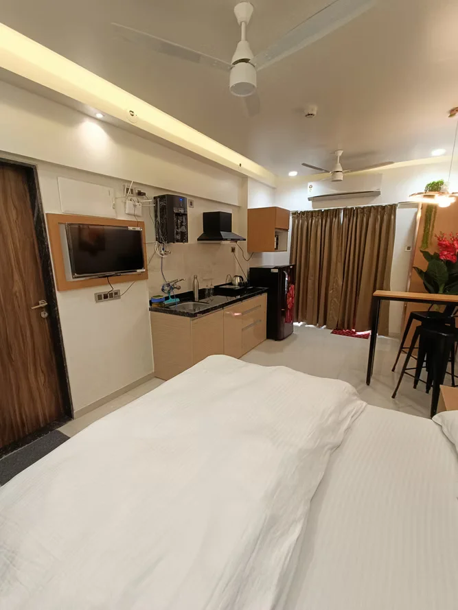 Luxury Studio Apartment near Kalyani Nagar