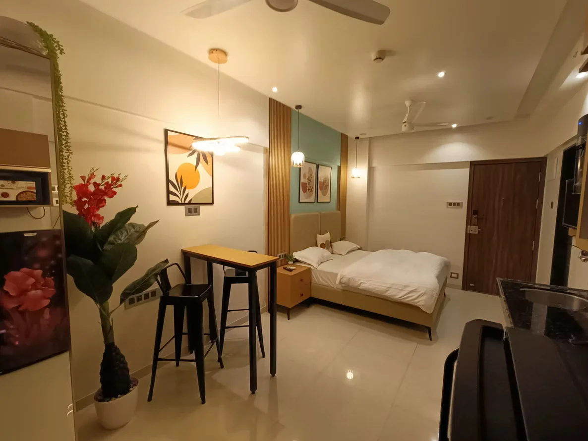 Luxury Studio Apartment near Kalyani Nagar