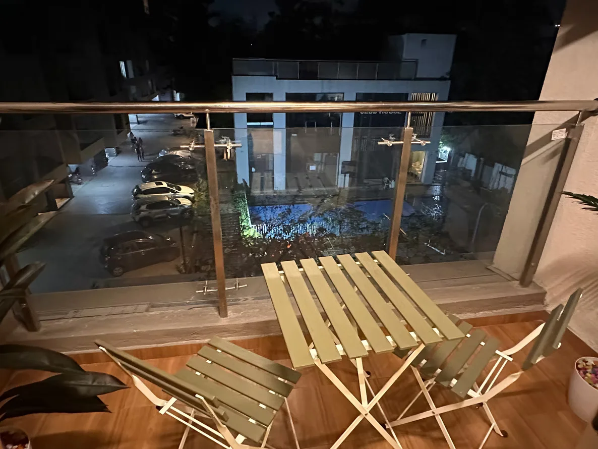 Breezy Studio Apartment in Vithhal Nagar