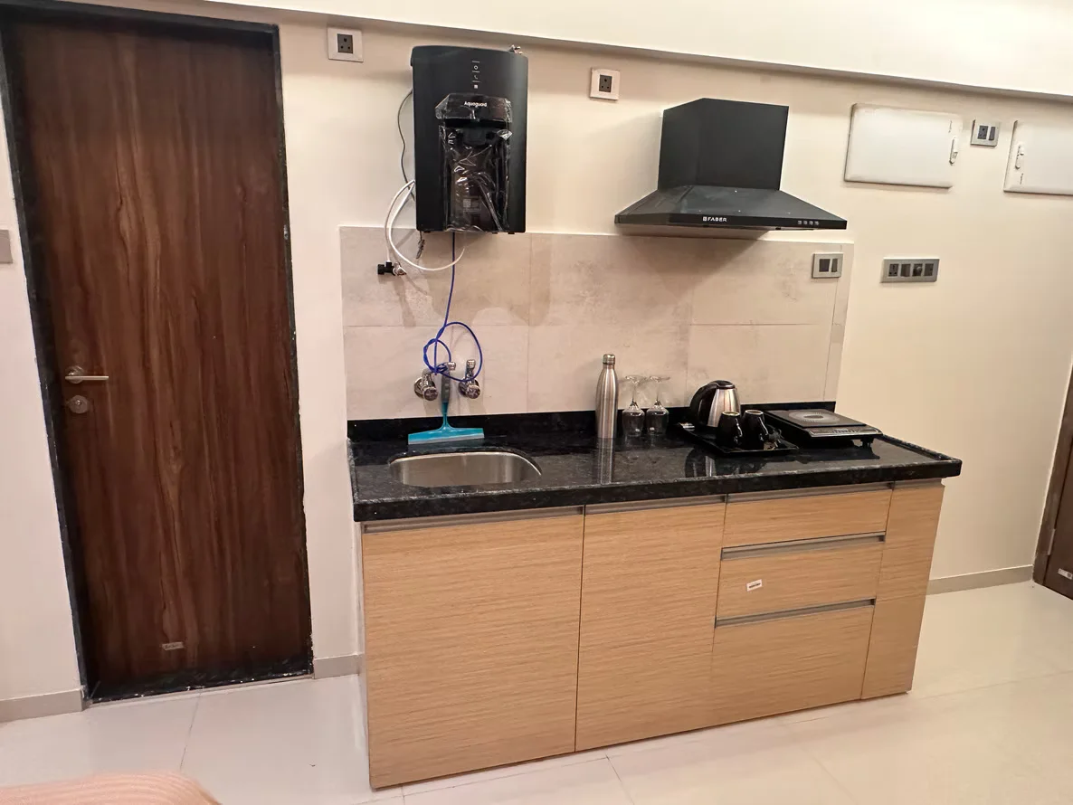 Breezy Studio Apartment in Vithhal Nagar