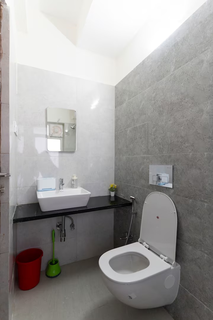 Luxury 2BHK in Malad East