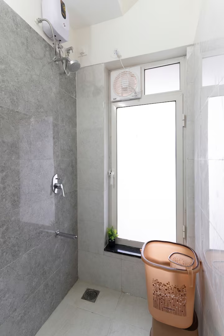 Luxury 2BHK in Malad East