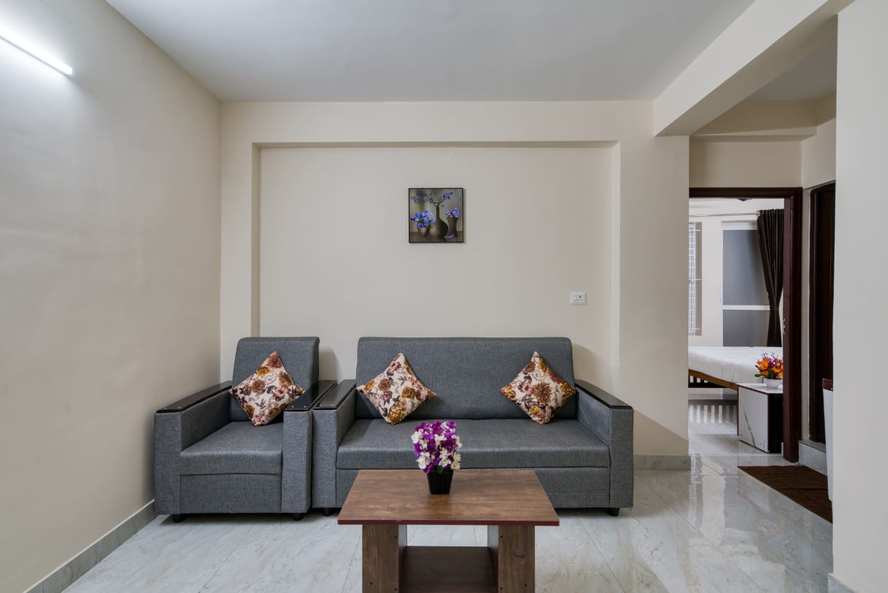 Lakeview Apartments near Race Course