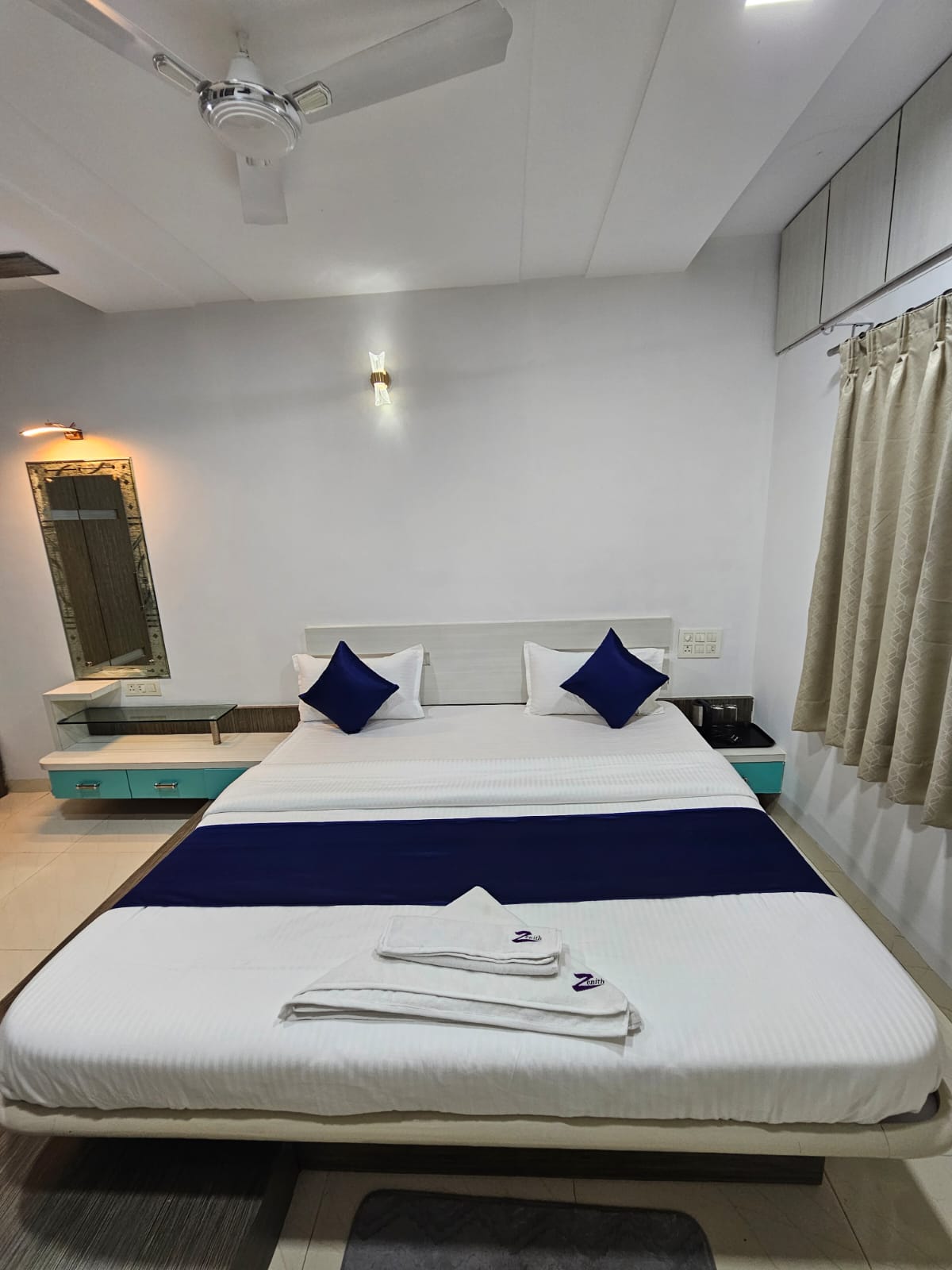 Entire 6 bedroom Apartment in Chichwad