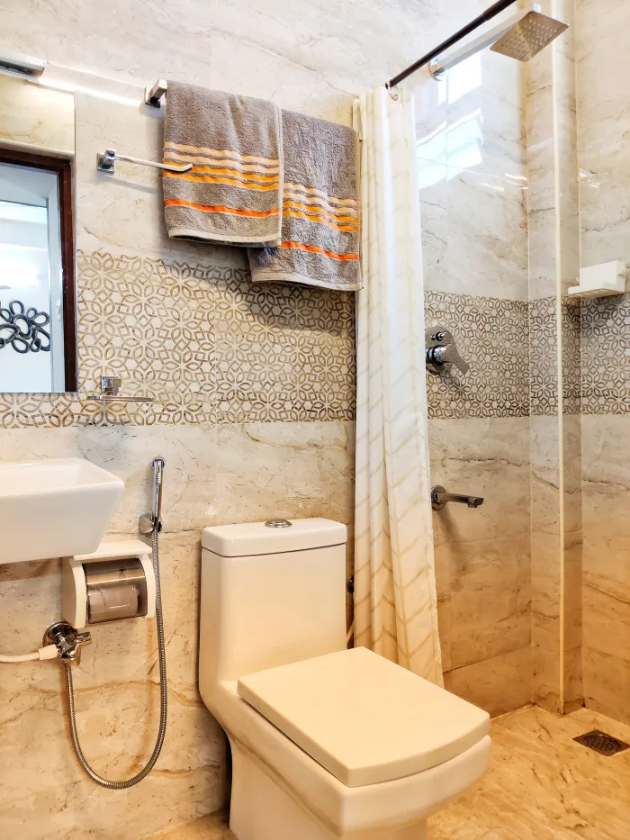 Urban Crest Apartments